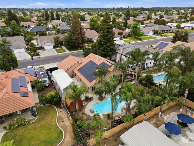 15602 Sammie Avenue, Bakersfield, CA 93314