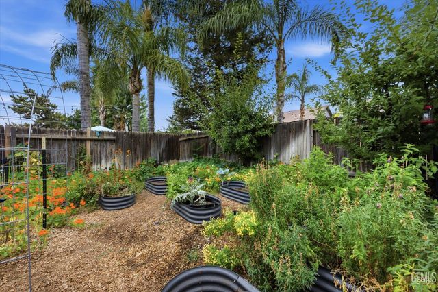 15602 Sammie Avenue, Bakersfield, CA 93314