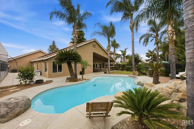 15602 Sammie Avenue, Bakersfield, CA 93314