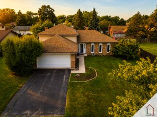 716 Oxford Avenue, Matteson, IL 60443