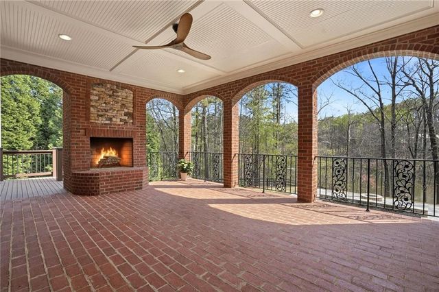 800 Owens Lake Road, Milton, GA 30004