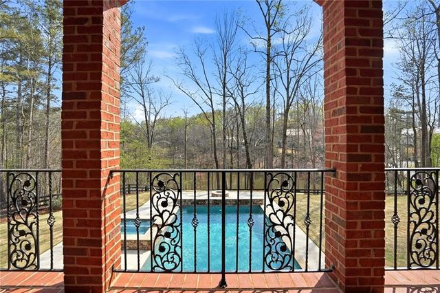 800 Owens Lake Road, Milton, GA 30004