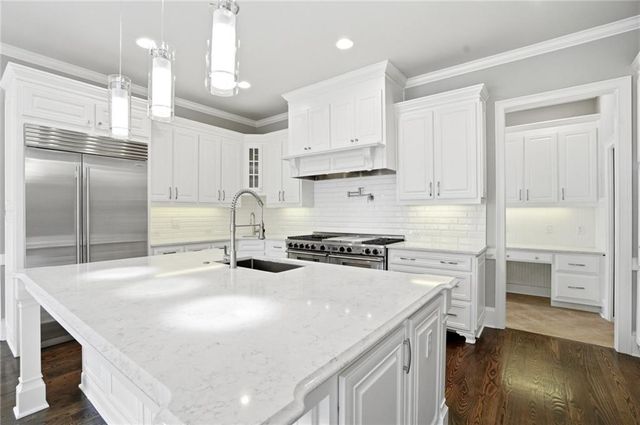 800 Owens Lake Road, Milton, GA 30004