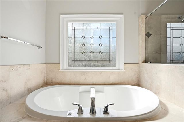 800 Owens Lake Road, Milton, GA 30004