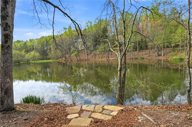 800 Owens Lake Road, Milton, GA 30004