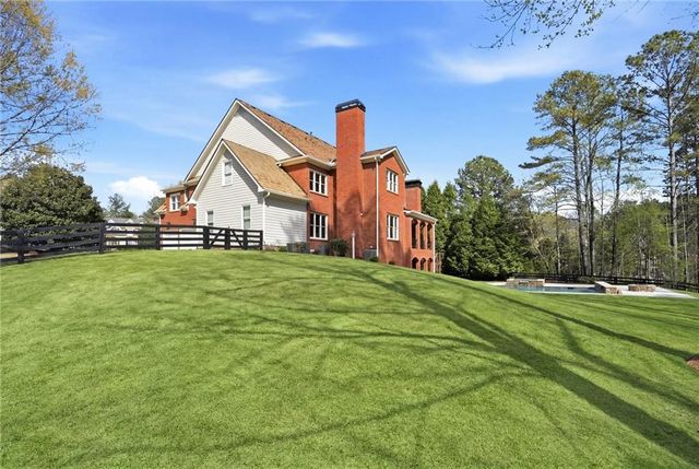 800 Owens Lake Road, Milton, GA 30004