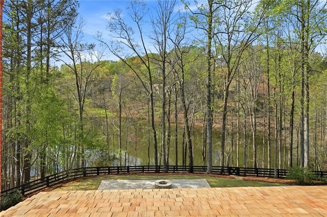 800 Owens Lake Road, Milton, GA 30004