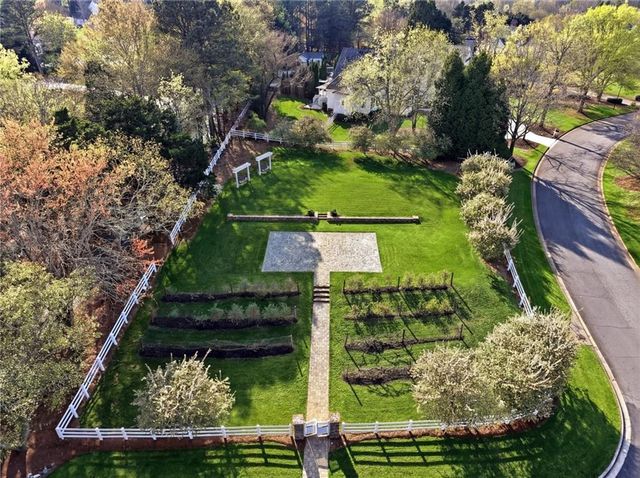 800 Owens Lake Road, Milton, GA 30004