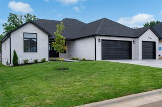 3800 West Broadmoor Street, Springfield, MO 65807