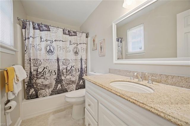 203 Skipper CT, Hampton, VA 23669