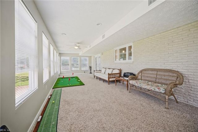 203 Skipper CT, Hampton, VA 23669