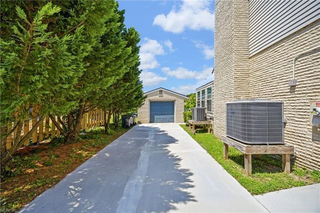 203 Skipper CT, Hampton, VA 23669