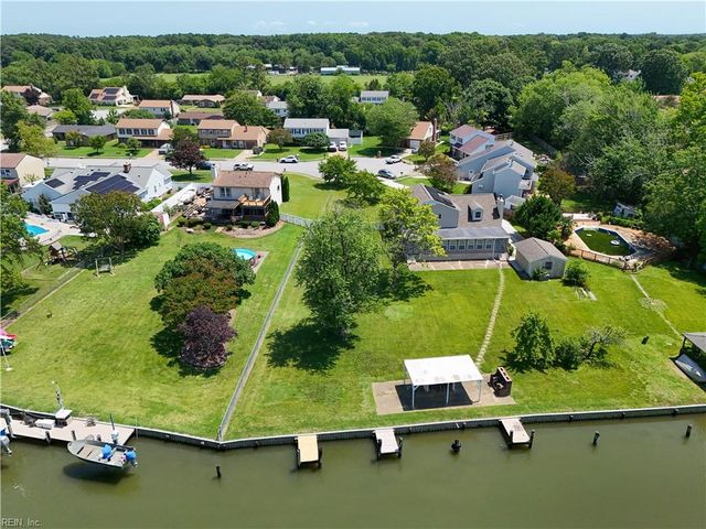203 Skipper CT, Hampton, VA 23669