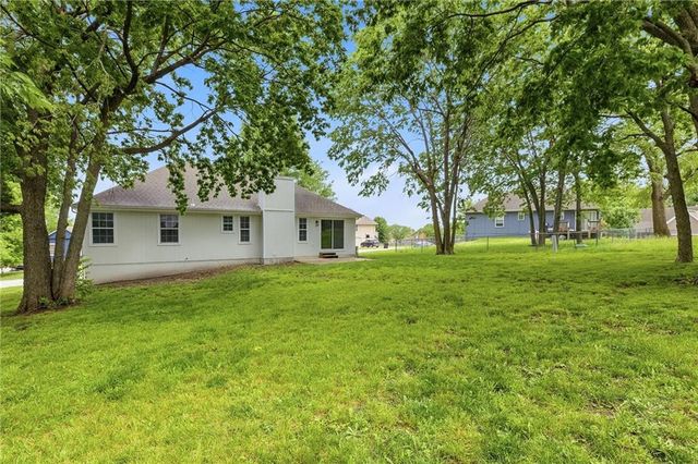 1003 Lincoln Street, Pleasant Hill, MO 64080