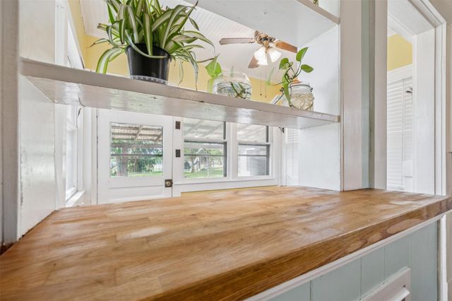 1004 Mitchell ST, Gonzales, TX 78629