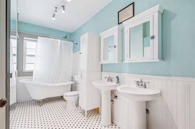 1004 Mitchell ST, Gonzales, TX 78629