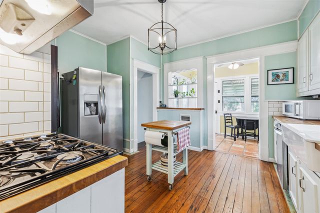 1004 Mitchell ST, Gonzales, TX 78629