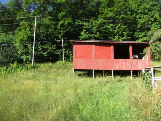 921 W Superior Street, Munising, MI 49862