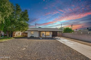 2009 E CLARENDON Avenue, Phoenix, AZ 85016