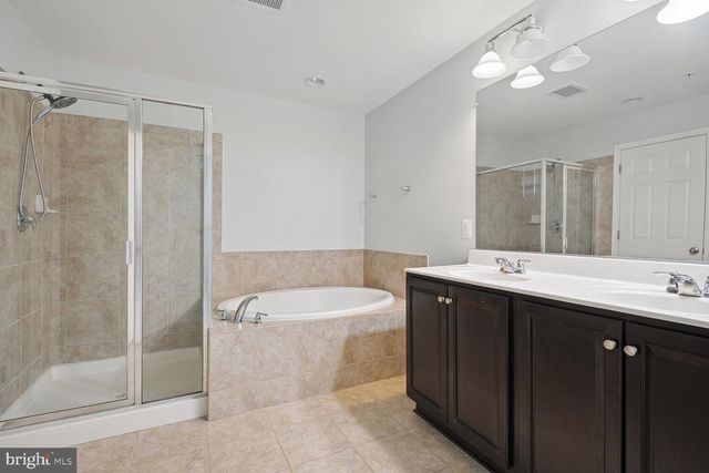 25562 CASALE TER, Chantilly, VA 20152