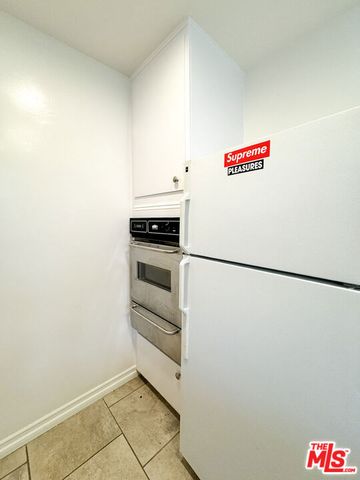 222 Washington Avenue 12, Santa Monica, CA 90403