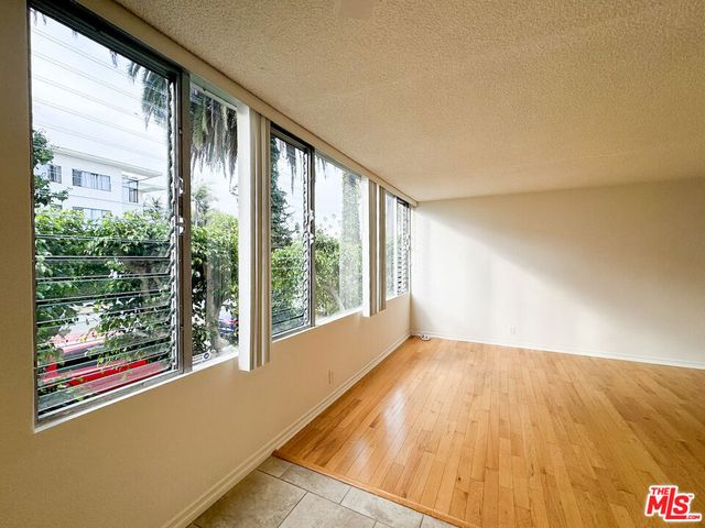 222 Washington Avenue 12, Santa Monica, CA 90403