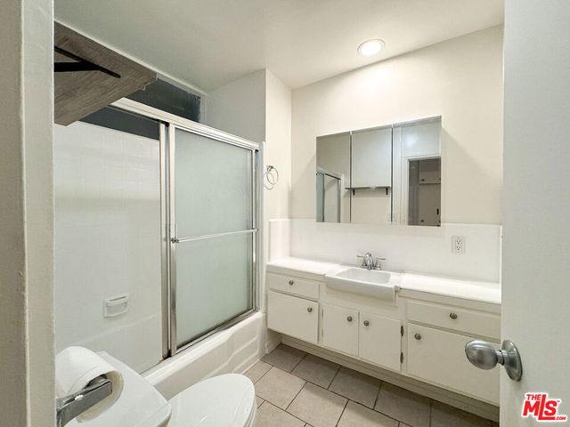 222 Washington Avenue 12, Santa Monica, CA 90403