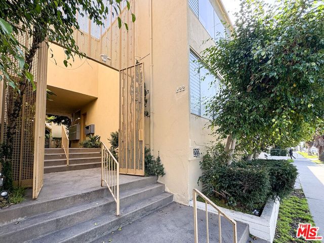 222 Washington Avenue 12, Santa Monica, CA 90403