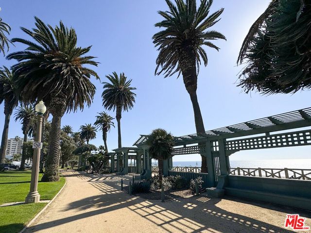 222 Washington Avenue 12, Santa Monica, CA 90403