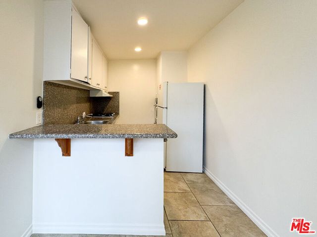 222 Washington Avenue 12, Santa Monica, CA 90403