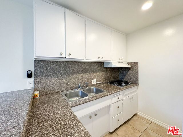 222 Washington Avenue 12, Santa Monica, CA 90403