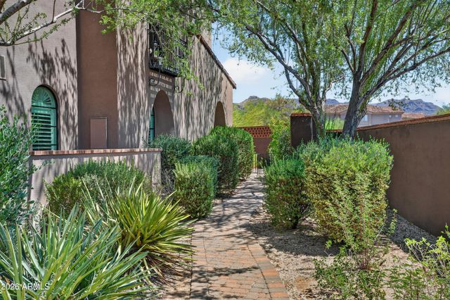 20704 N 90TH Place 1040, Scottsdale, AZ 85255