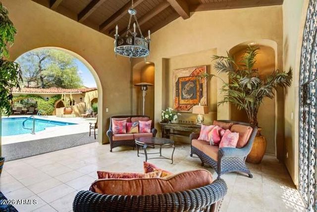 20704 N 90TH Place 1040, Scottsdale, AZ 85255