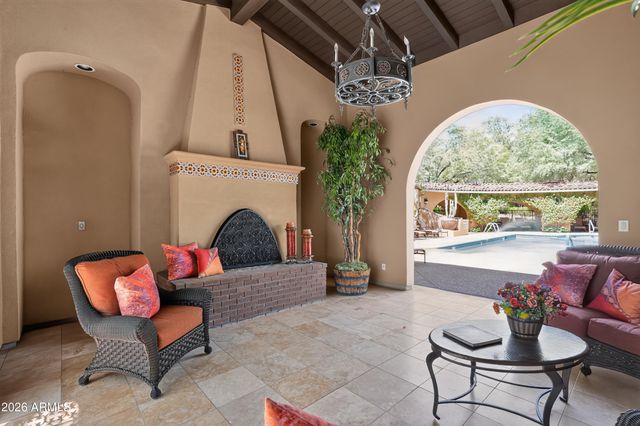 20704 N 90TH Place 1040, Scottsdale, AZ 85255