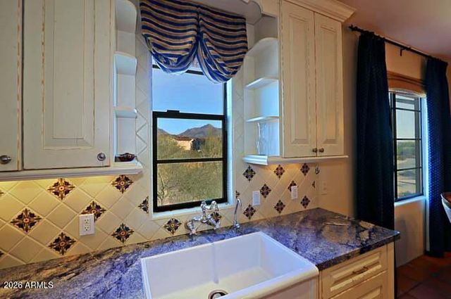 20704 N 90TH Place 1040, Scottsdale, AZ 85255