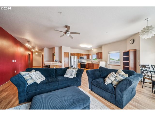 15320 Nw CENTRAL Dr 214, Portland, OR 97229