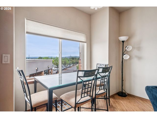15320 Nw CENTRAL Dr 214, Portland, OR 97229