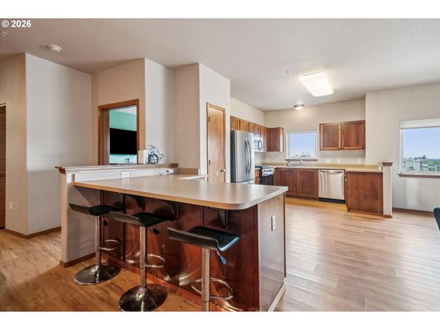15320 Nw CENTRAL Dr 214, Portland, OR 97229