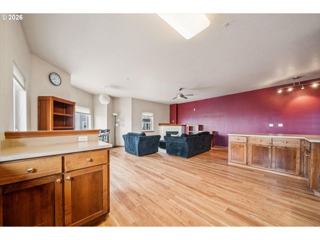 15320 Nw CENTRAL Dr 214, Portland, OR 97229