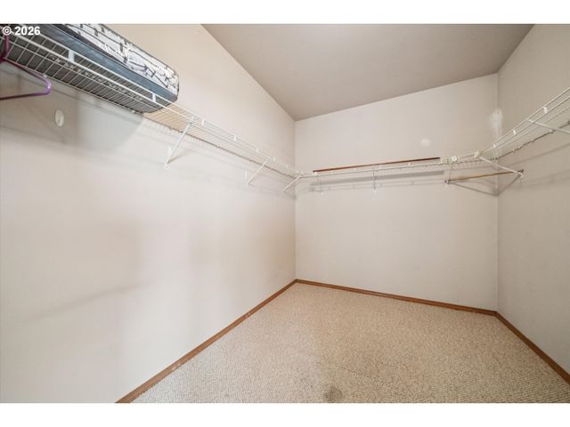 15320 Nw CENTRAL Dr 214, Portland, OR 97229