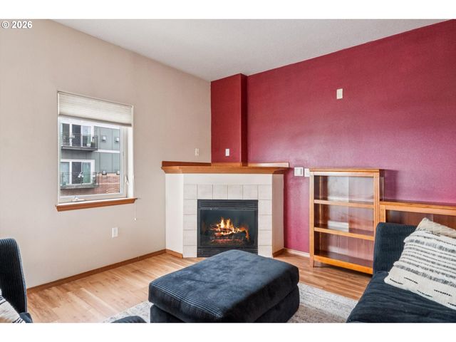 15320 Nw CENTRAL Dr 214, Portland, OR 97229
