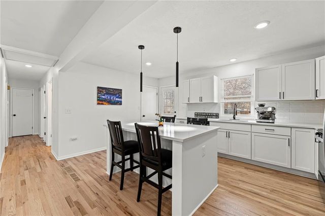 613 N Lincoln Street, Olathe, KS 66061