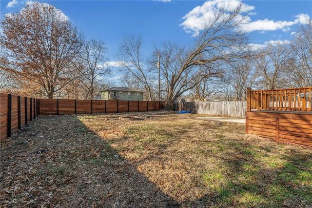 613 N Lincoln Street, Olathe, KS 66061