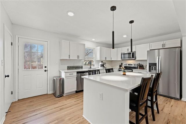 613 N Lincoln Street, Olathe, KS 66061