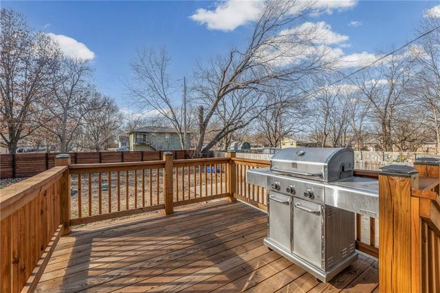 613 N Lincoln Street, Olathe, KS 66061