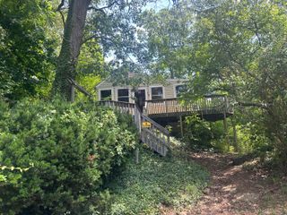 13 Hill Street, Branford, CT 06405