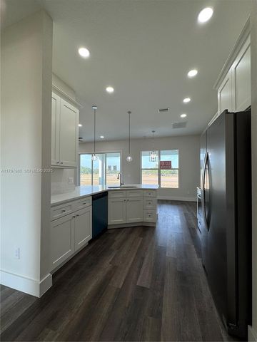 1062 JAY CT, La Belle, FL 33935