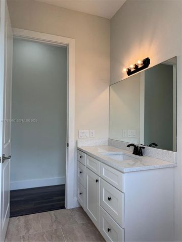 1062 JAY CT, La Belle, FL 33935