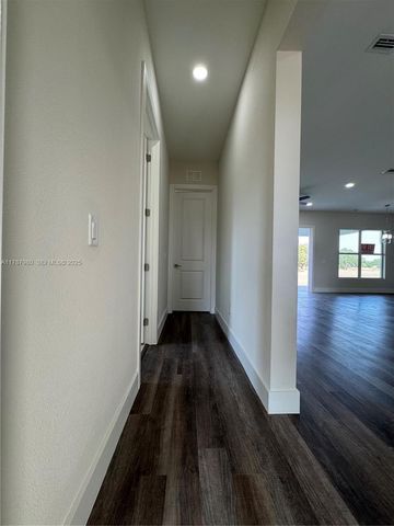 1062 JAY CT, La Belle, FL 33935