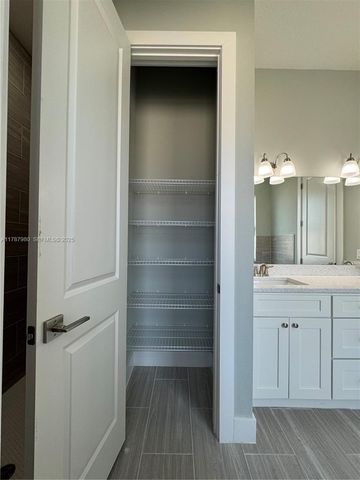 1062 JAY CT, La Belle, FL 33935